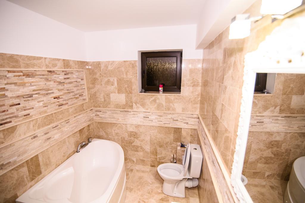 Vila Naty Hotel Năvodari Eksteriør billede
