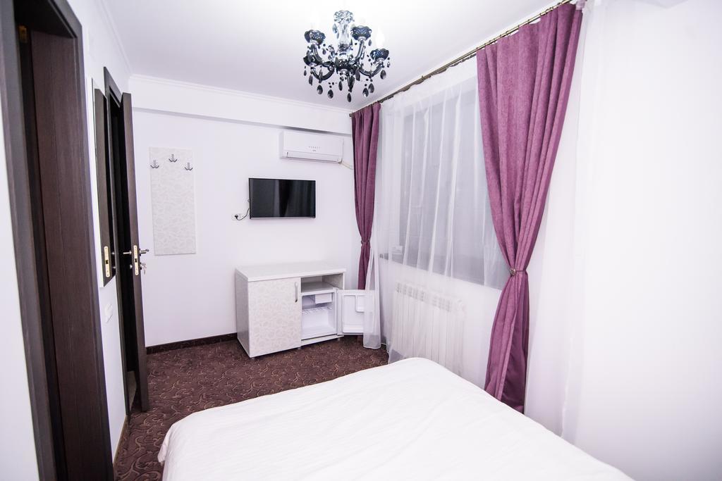 Vila Naty Hotel Năvodari Eksteriør billede